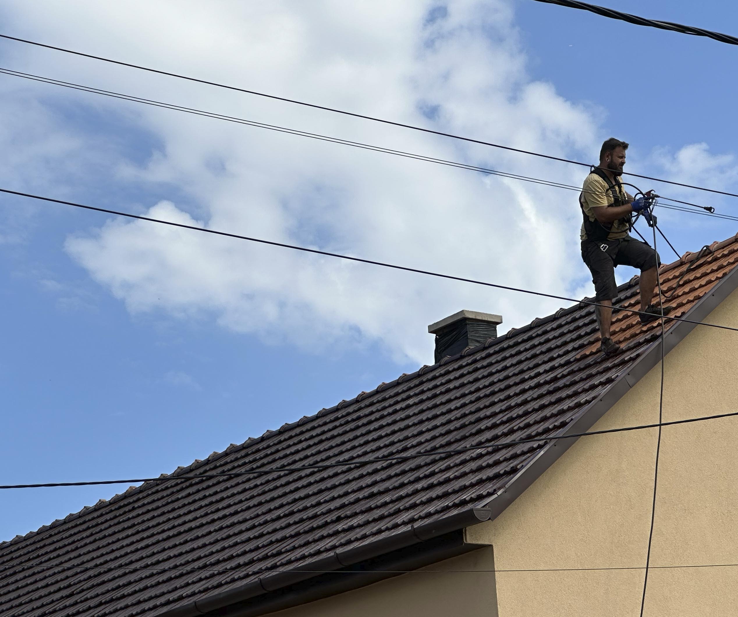 tetőtisztítás Sátoraljaújhely Sátoraljaújhely városában magasnyomású mosóval