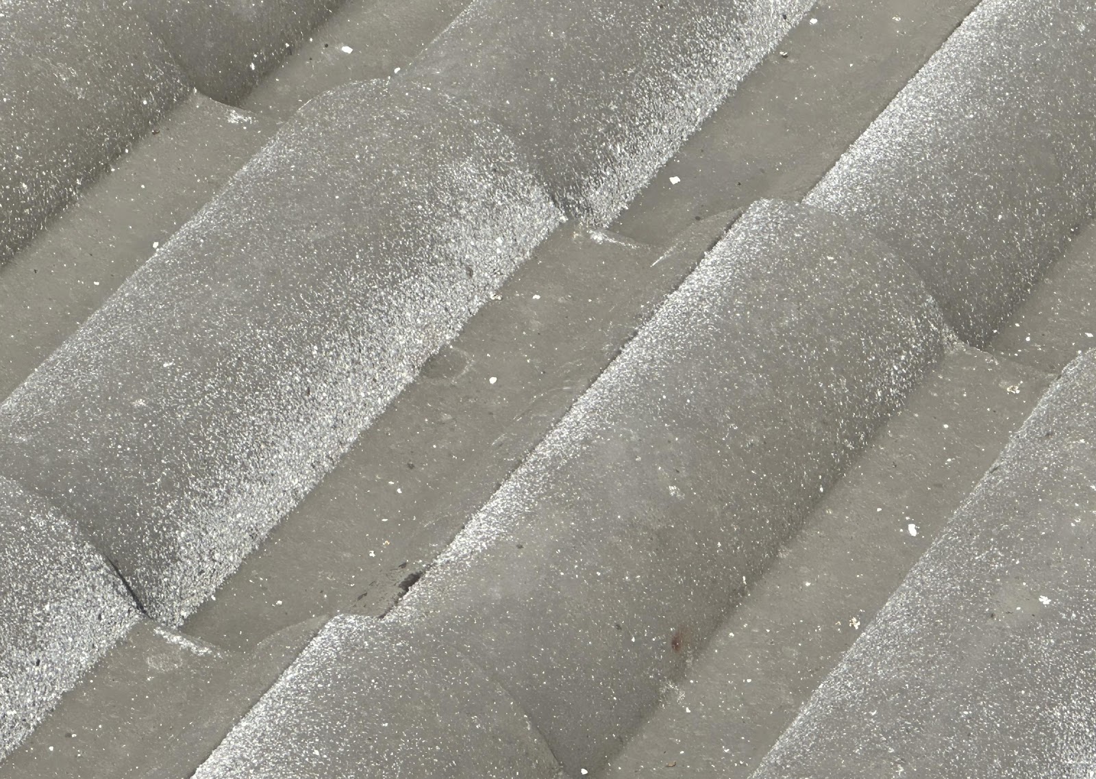 Tetőtisztítás árak Üllő városában magasnyomású mosóval